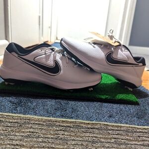 Nike golf shoes